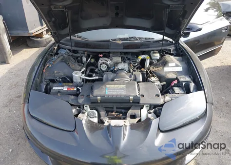 2000 Pontiac Firebird z USA, uszkodzony, nr VIN 2G2FS22K2Y2168428